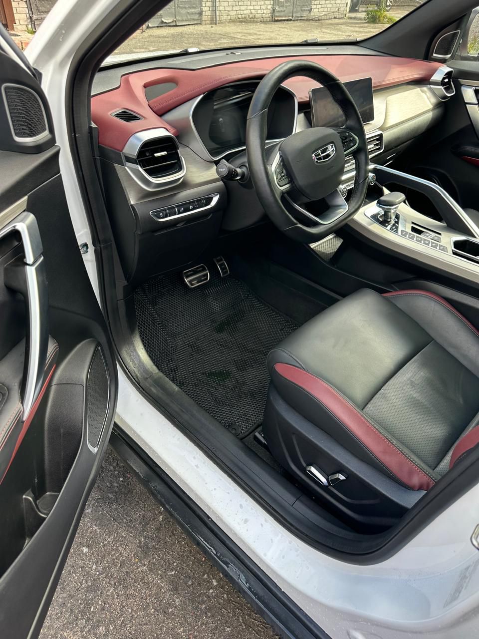 {{ obProduct.name }}