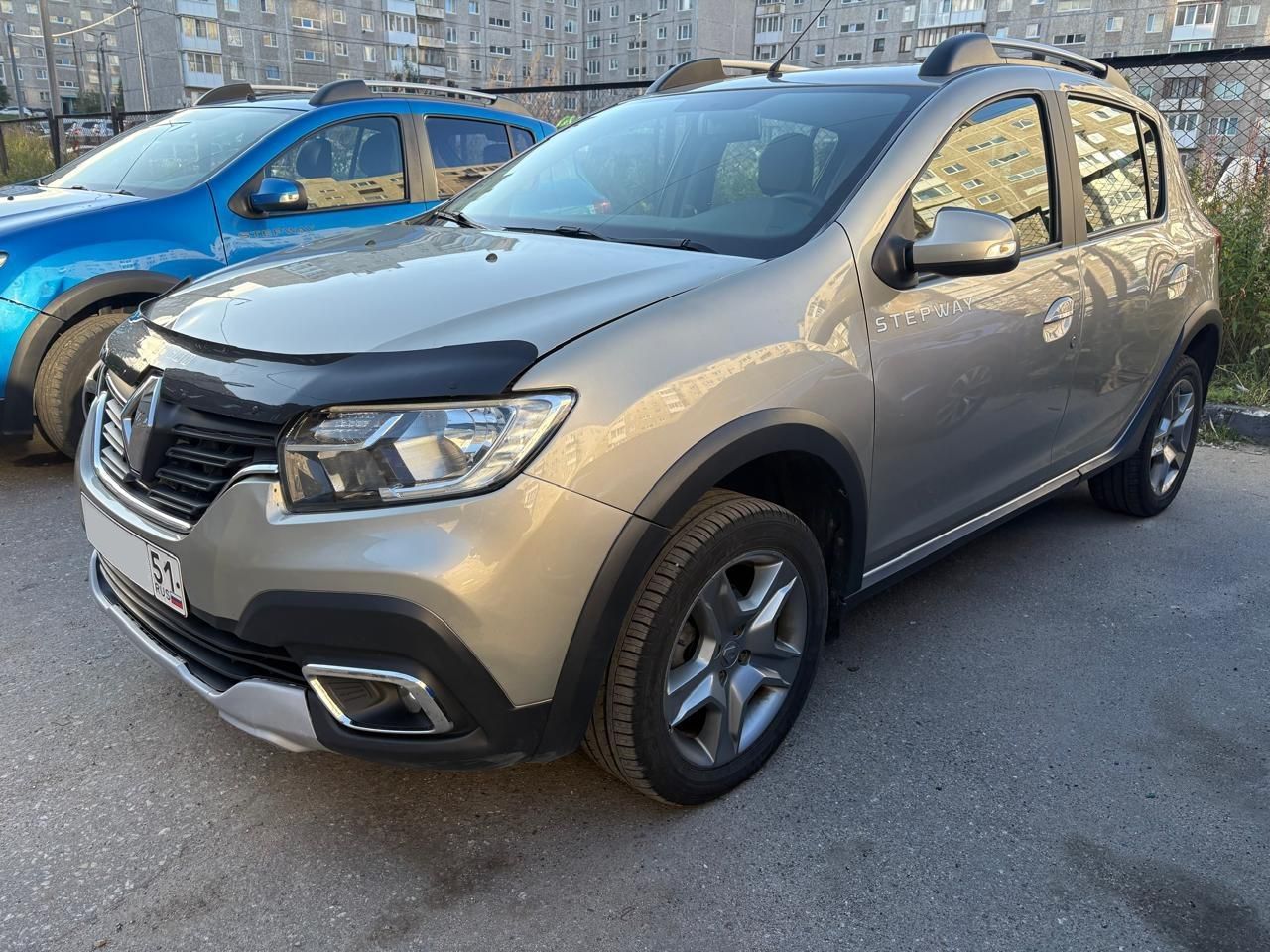 {{ obProduct.name }}