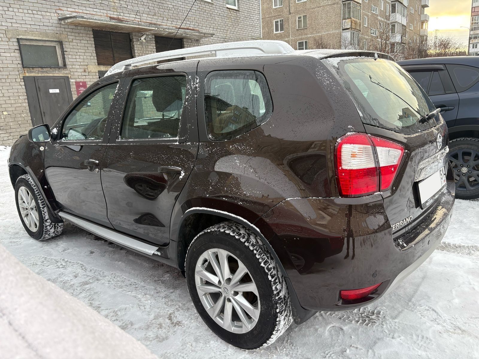 {{ obProduct.name }}