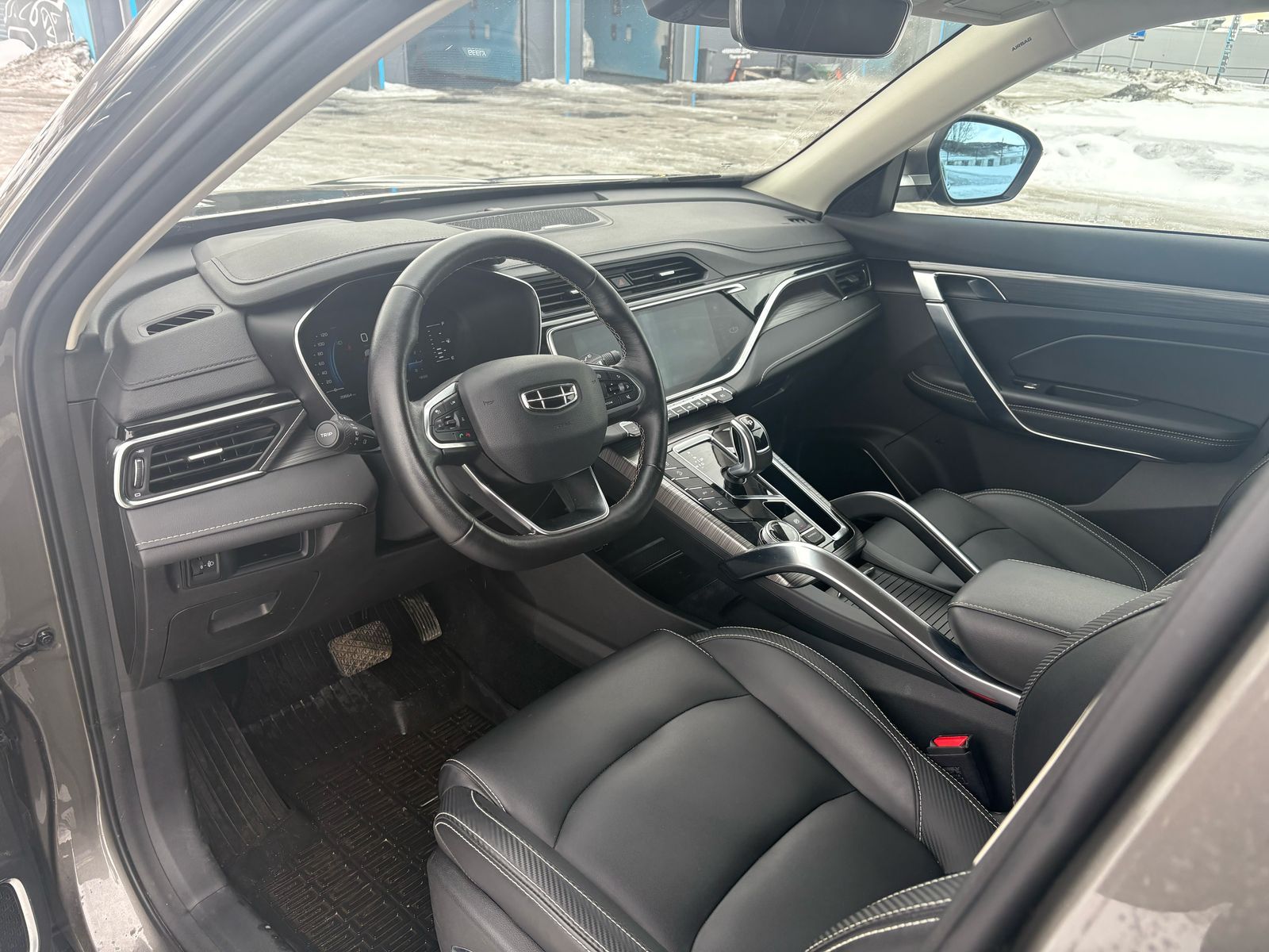 {{ obProduct.name }}