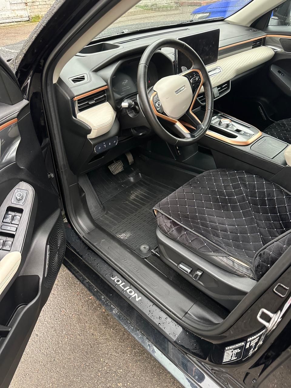 {{ obProduct.name }}