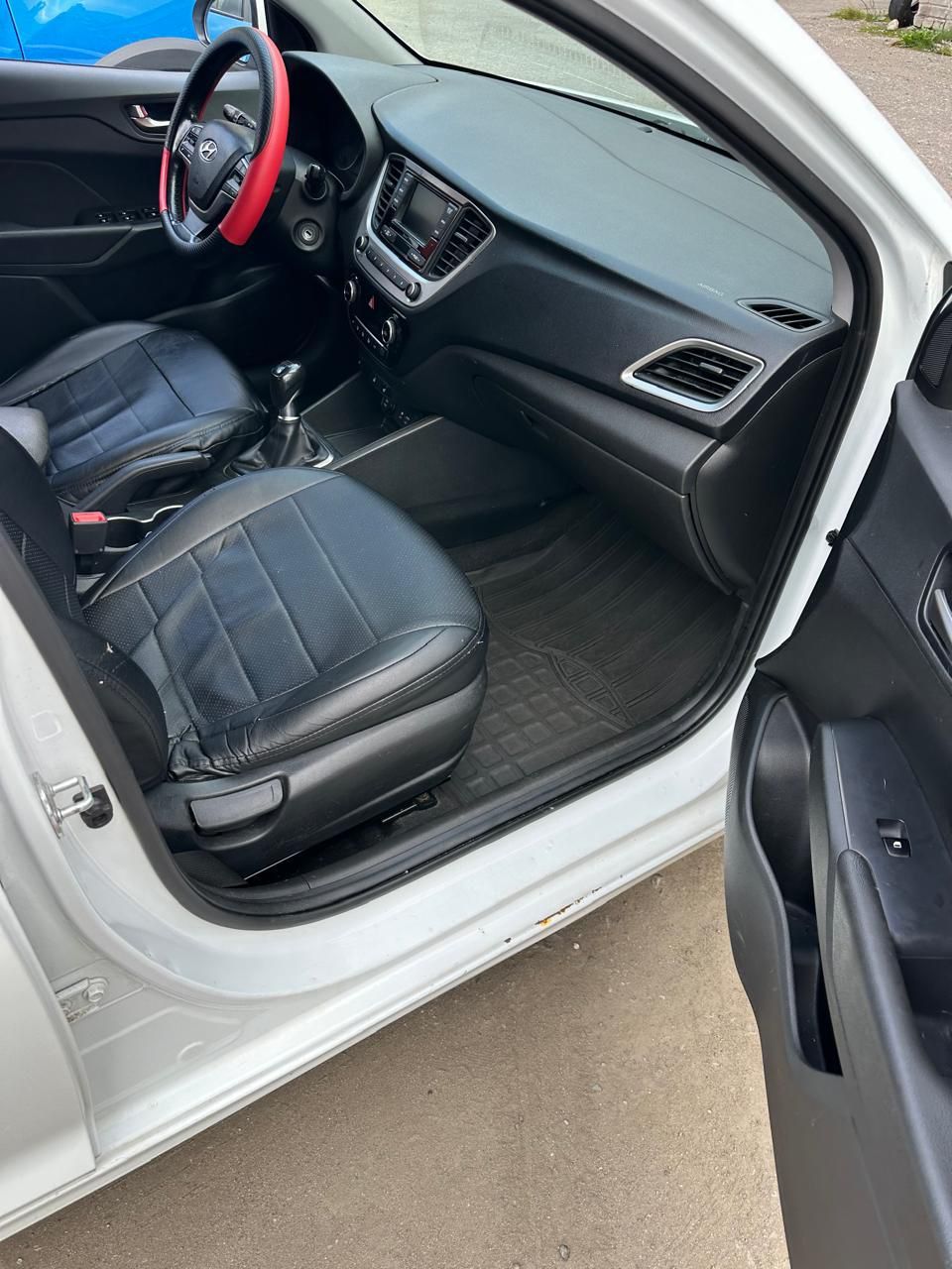 {{ obProduct.name }}