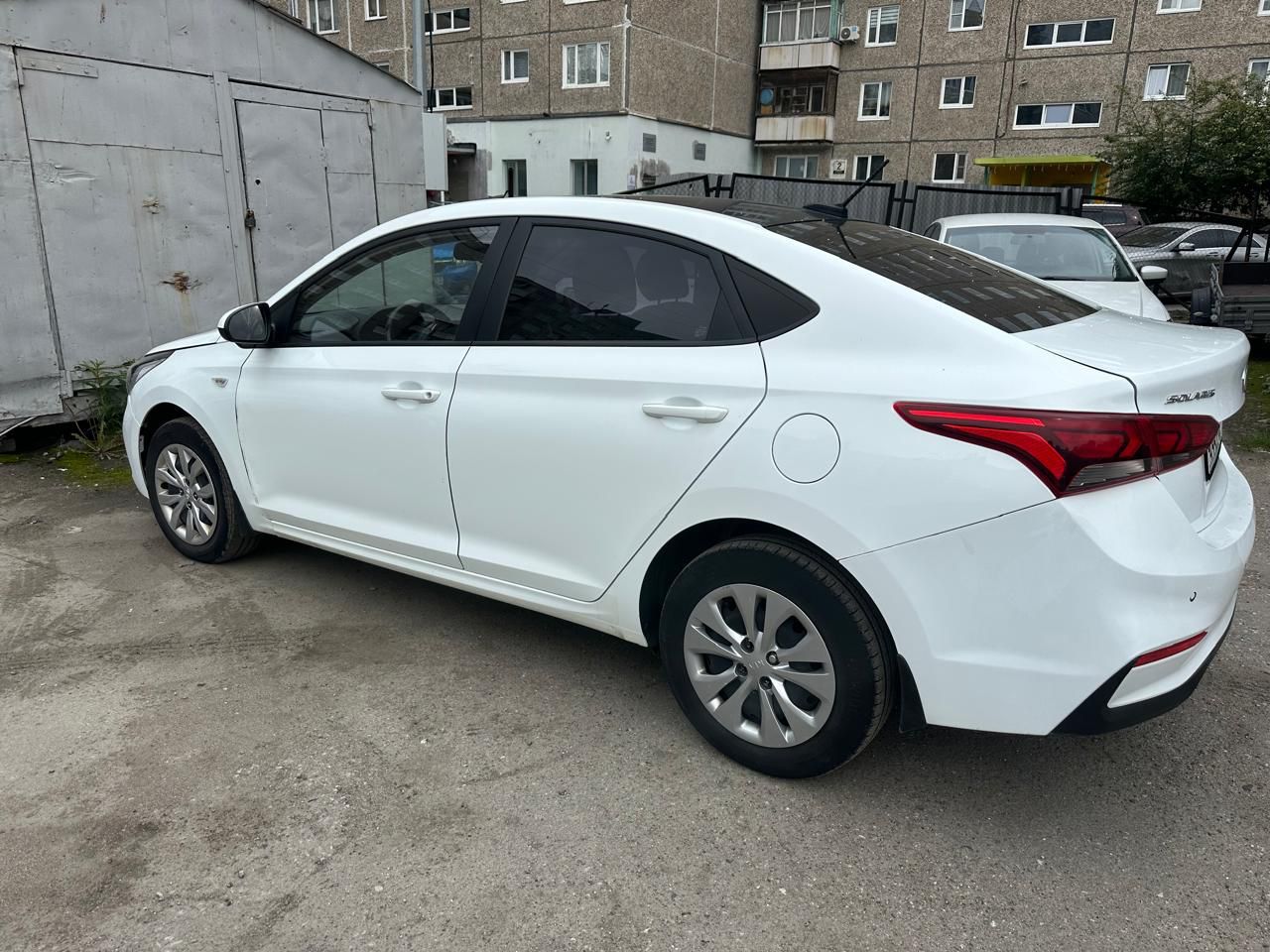 {{ obProduct.name }}