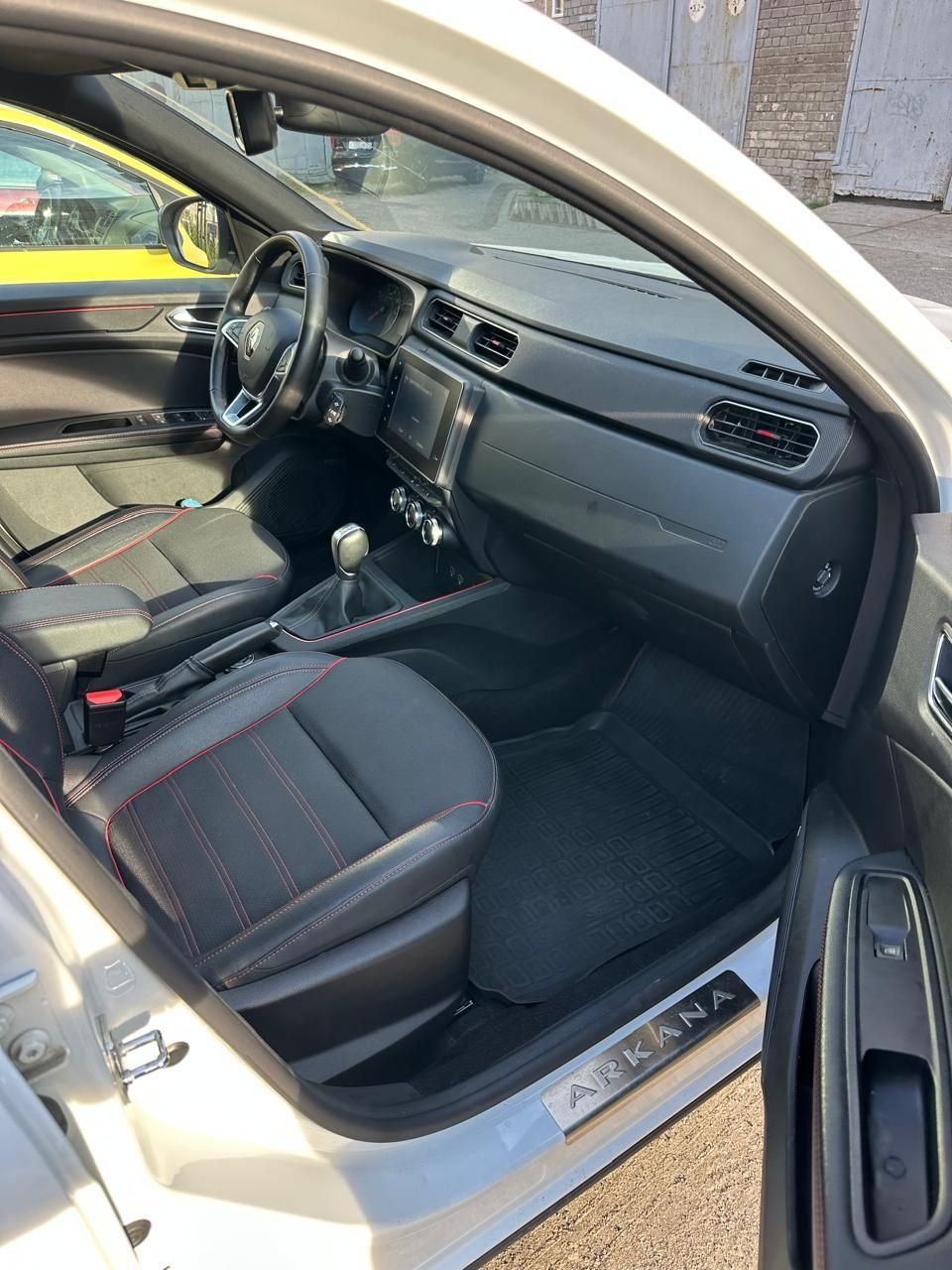 {{ obProduct.name }}