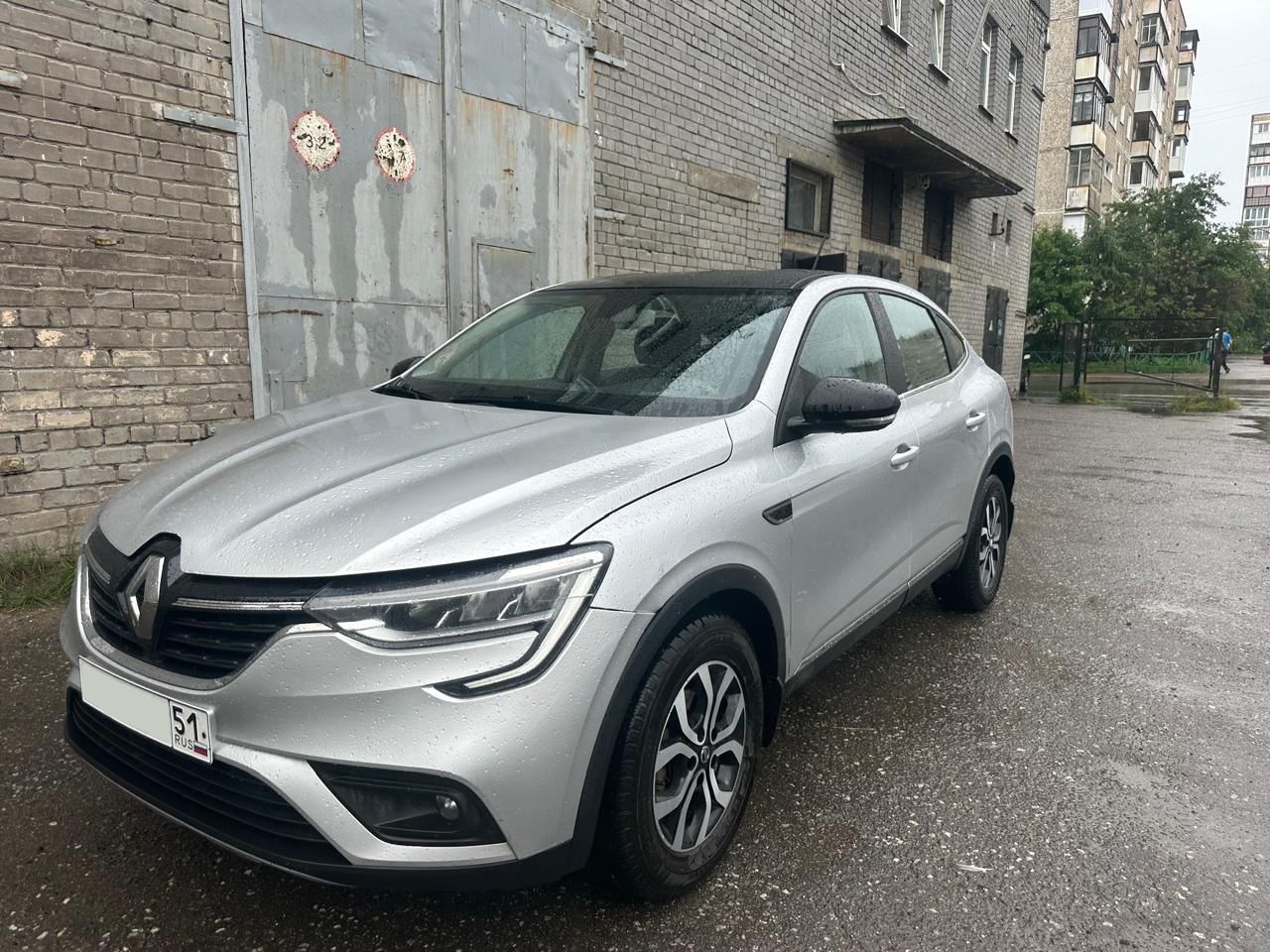 {{ obProduct.name }}