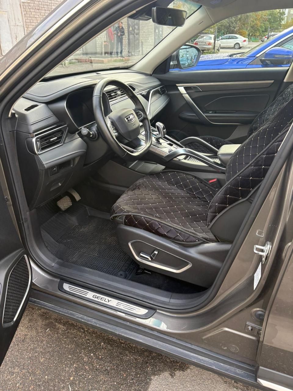 {{ obProduct.name }}