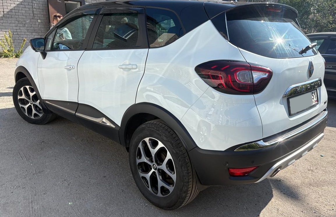 {{ obProduct.name }}