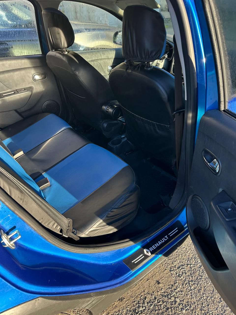 {{ obProduct.name }}