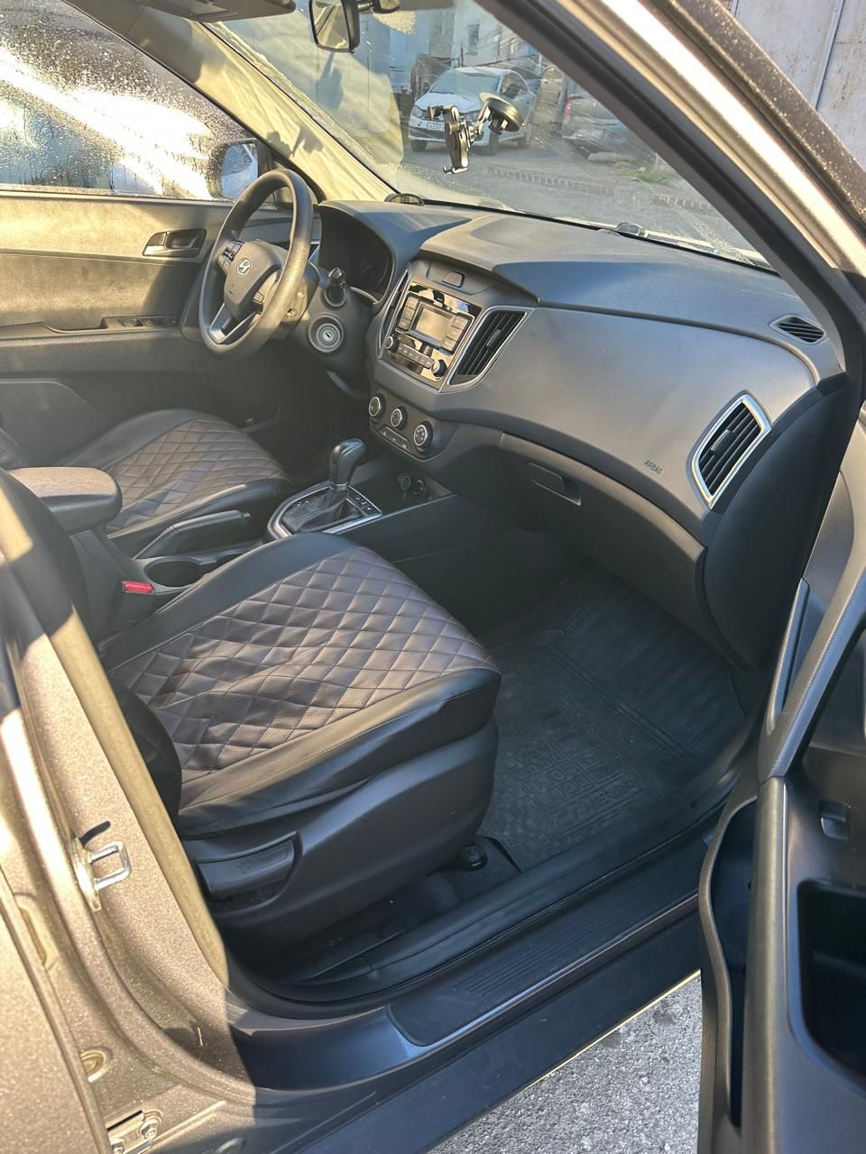 {{ obProduct.name }}