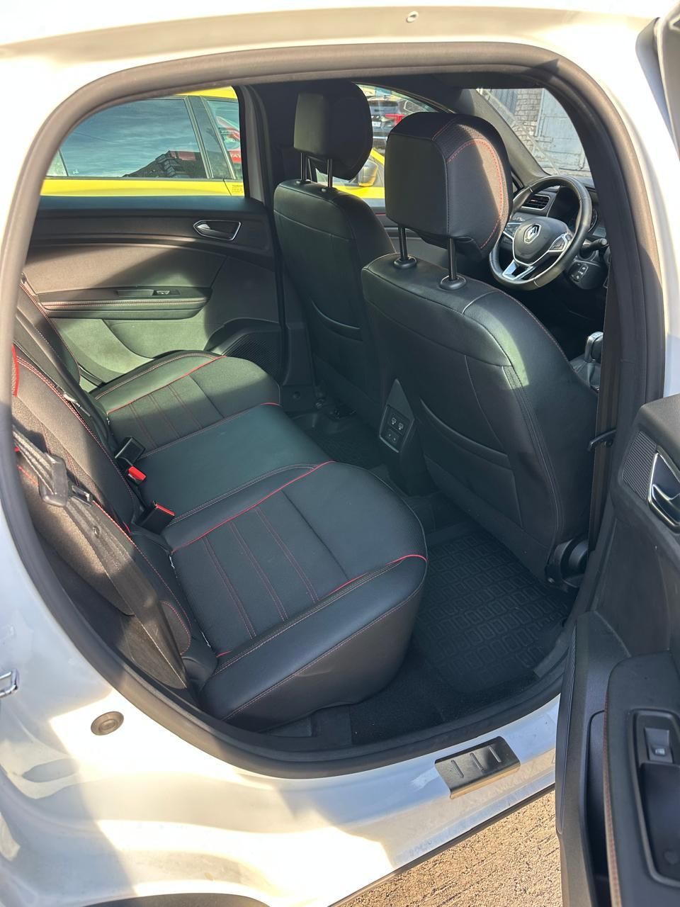 {{ obProduct.name }}