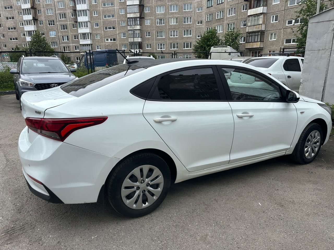 {{ obProduct.name }}